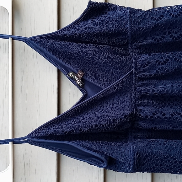 Express  tank top - Picture 4 of 4